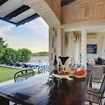 Vila Near Rovinj With Pool And Sea Views Rovinjsko Selo