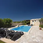 Vila Near Rovinj With Pool And Sea Views *