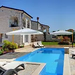 Near Rovinj With Pool And Sea Views