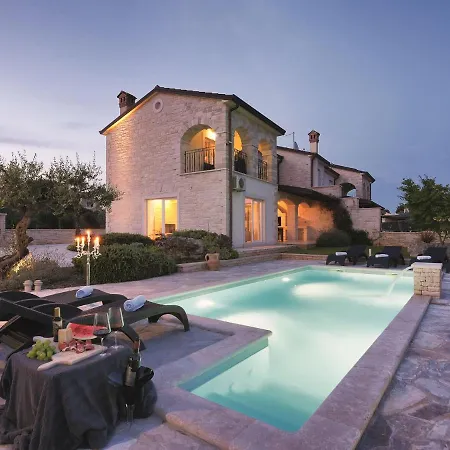 Stunning In With Private Pool