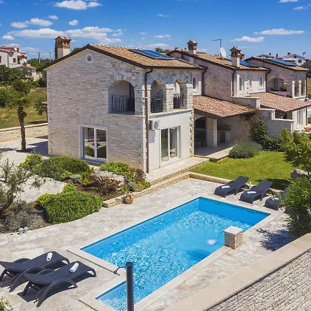 Stunning In With Private Pool Villa Rovinjsko Selo
